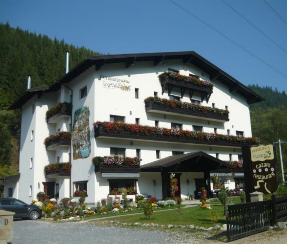 Exteriorul pensiunii – Pensiunea Arnica, Moeciu de Sus, Brașov