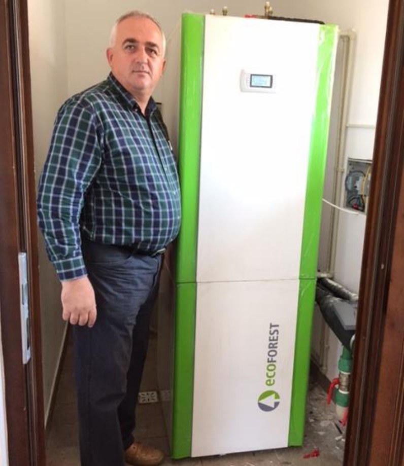 Pompă de căldură instalată lângă beneficiar – Centrul de Informare Turistică Vadu Izei, Vadu Izei, Maramureș