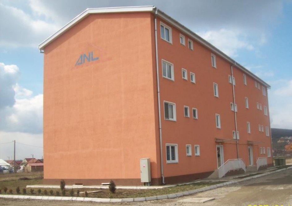 Exteriorul blocului – Bloc ANL Sâncraiul de Mureș, Sâncraiul de Mureș, Târgu Mureș