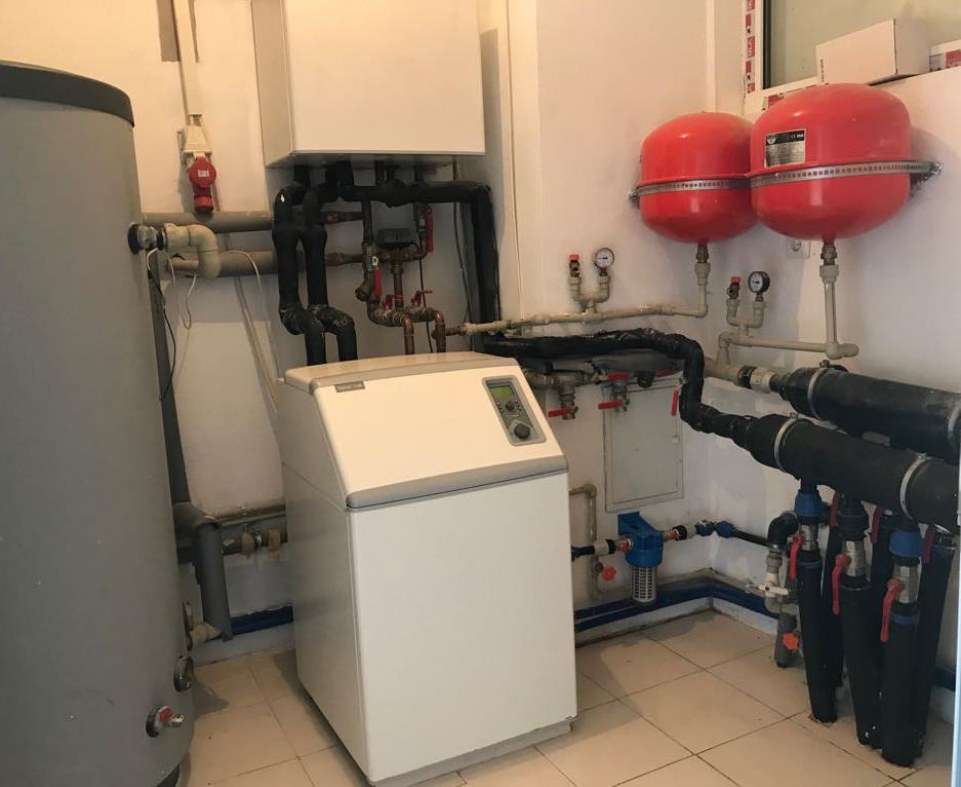 Pompă de căldură instalată – Casă particulară Racșa, Racșa, Satu Mare